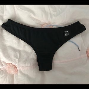 cheeky bikini bottoms